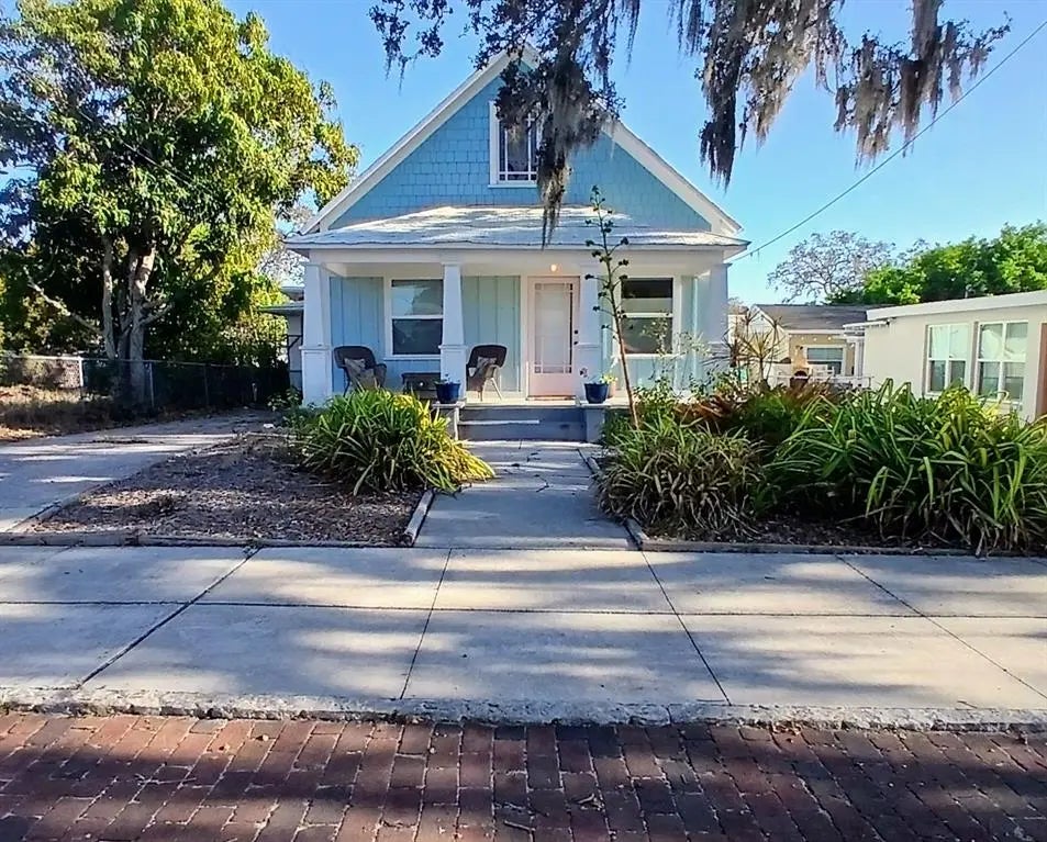 542 Division Street, TARPON SPRINGS