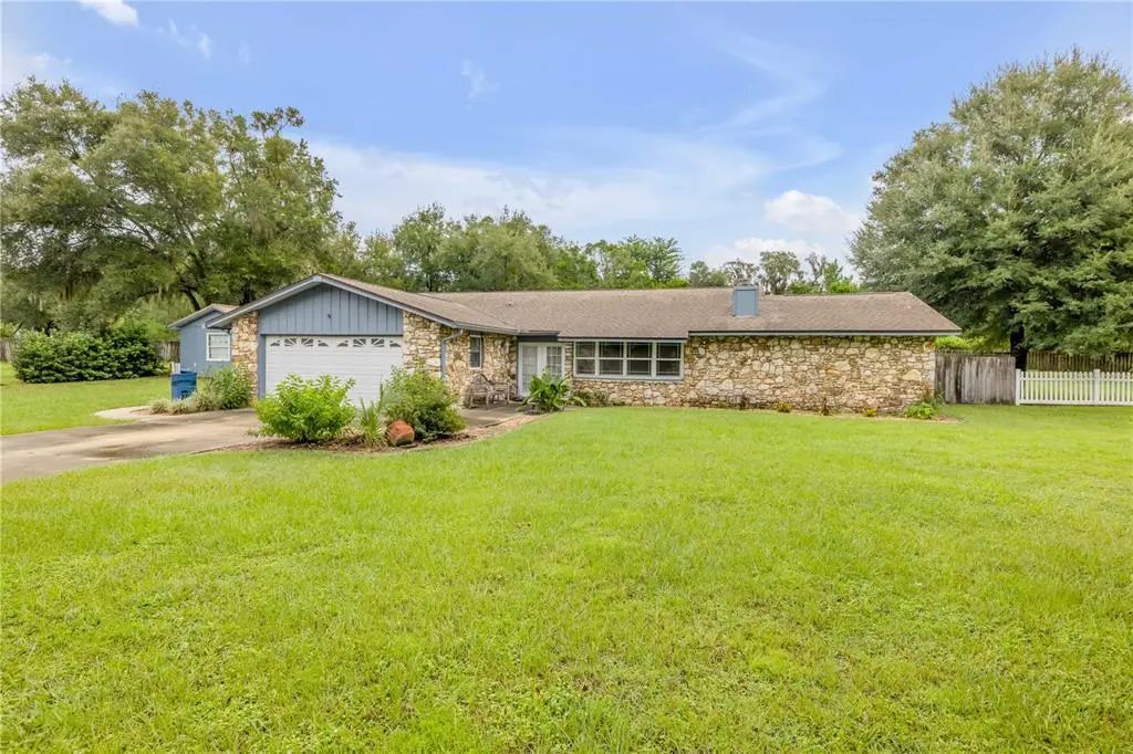 253 Grand Avenue, DELAND