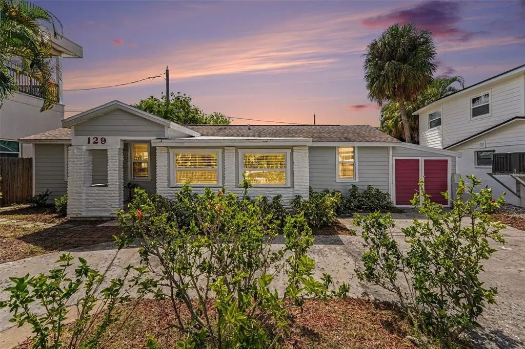 129 94th Avenue, TREASURE ISLAND