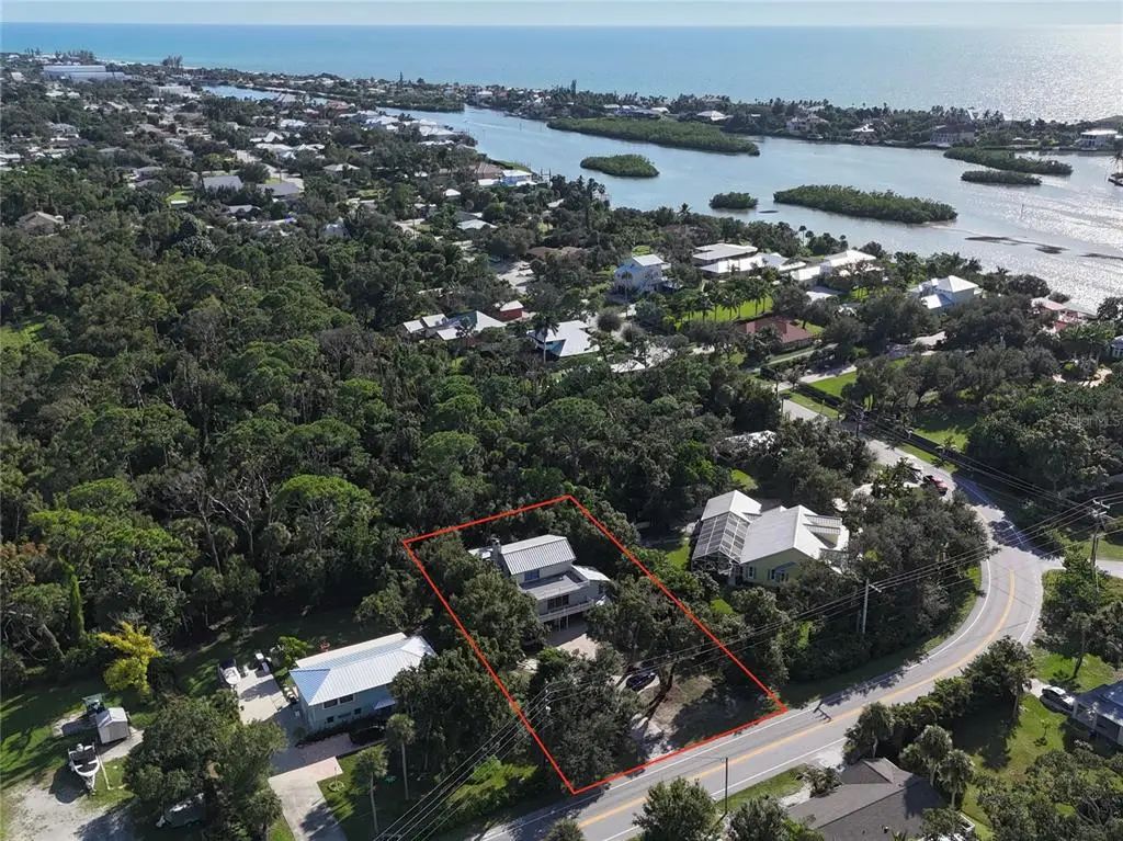 603 Laurel Road W, NOKOMIS