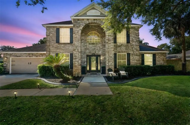 303 Remington Drive, OVIEDO