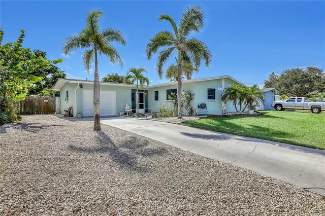 355 Aztec Avenue, MERRITT ISLAND