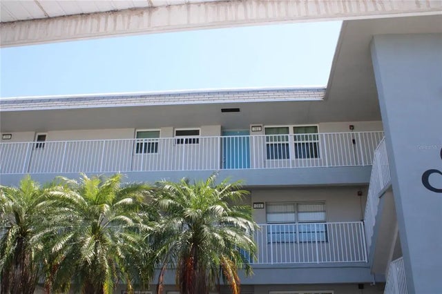 9950 47th Avenue N 311, ST PETERSBURG