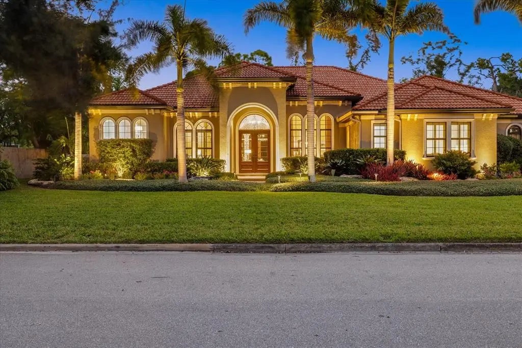 612 Armada Road S, VENICE