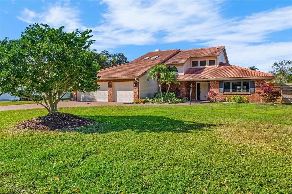 4672 Pine Harrier Drive, SARASOTA