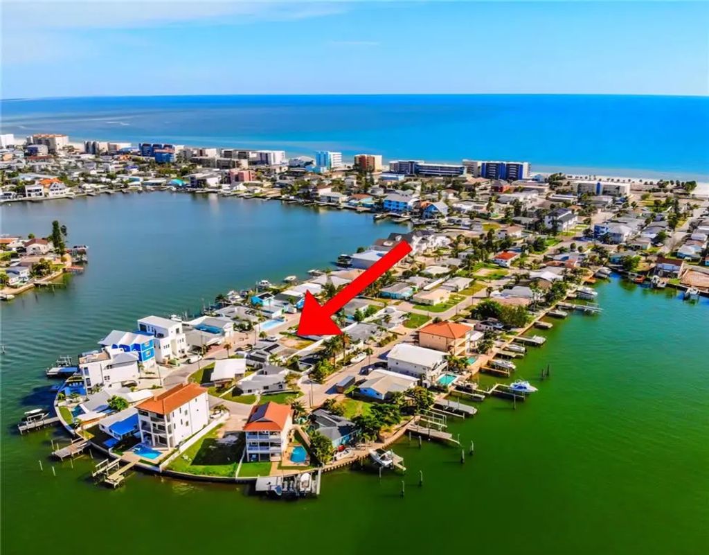 356 144th Avenue, MADEIRA BEACH