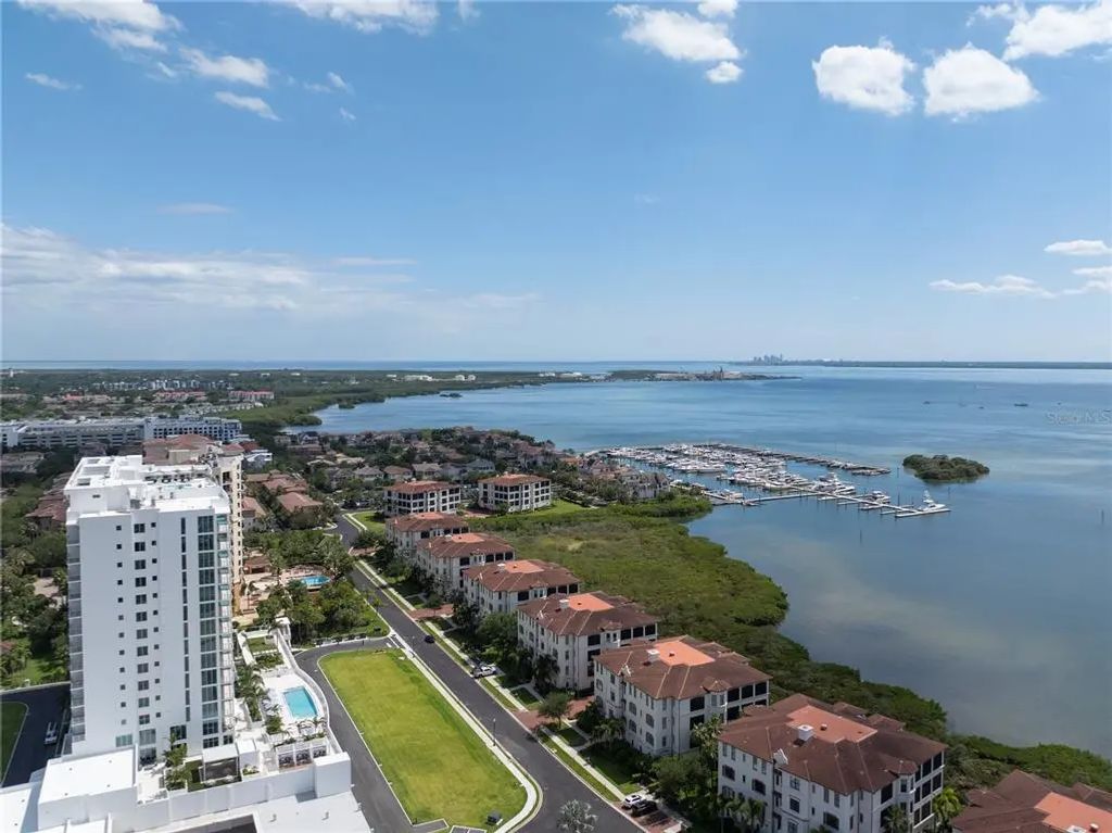 5713 Bowen Daniel Dr. 1206, TAMPA