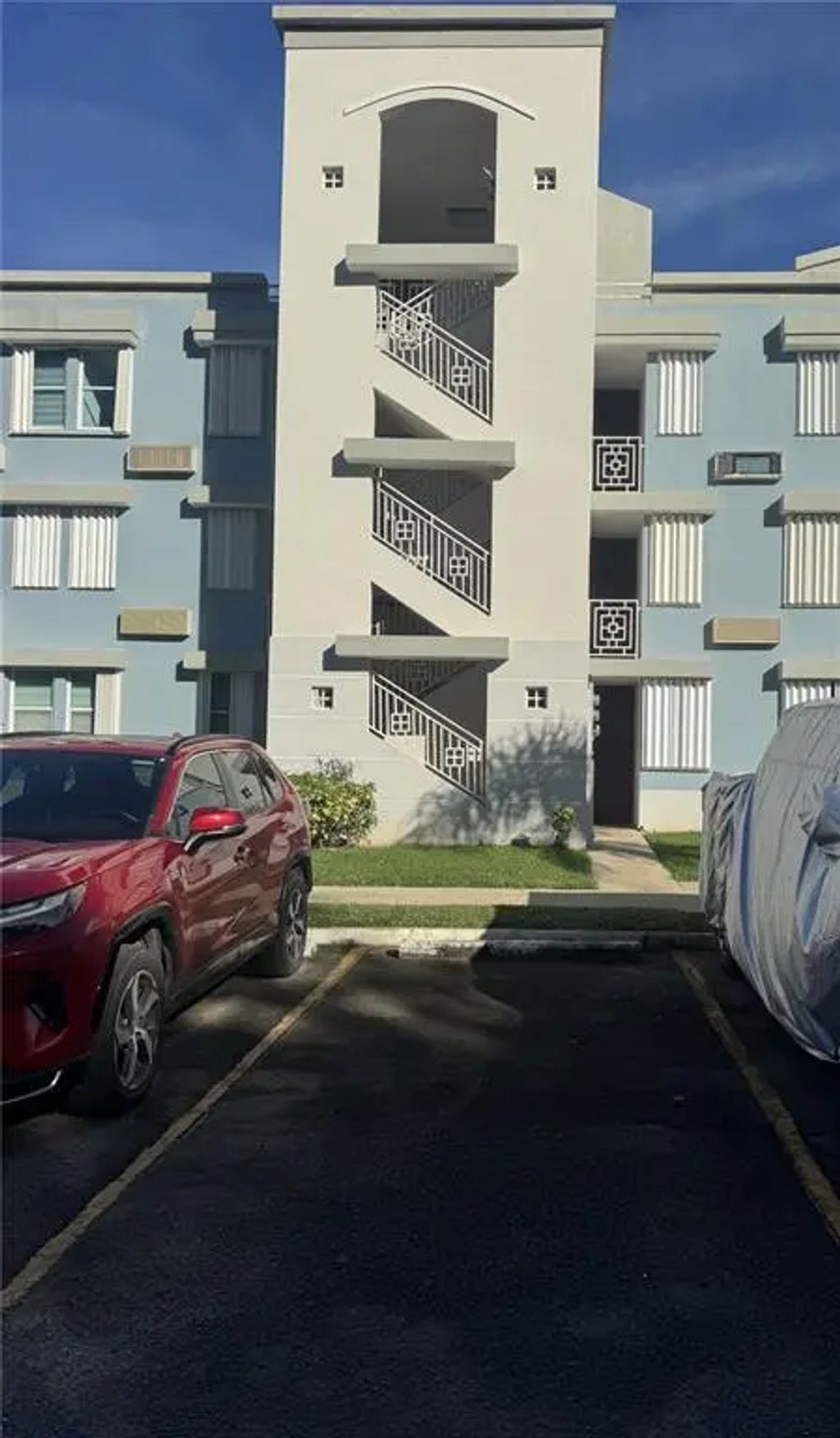 Ii Los Parillas 3501, LOIZA