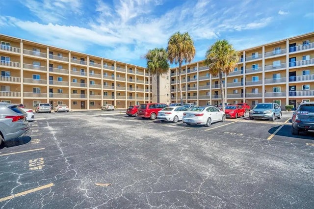 3661 Lake Bayshore Drive 507j, BRADENTON