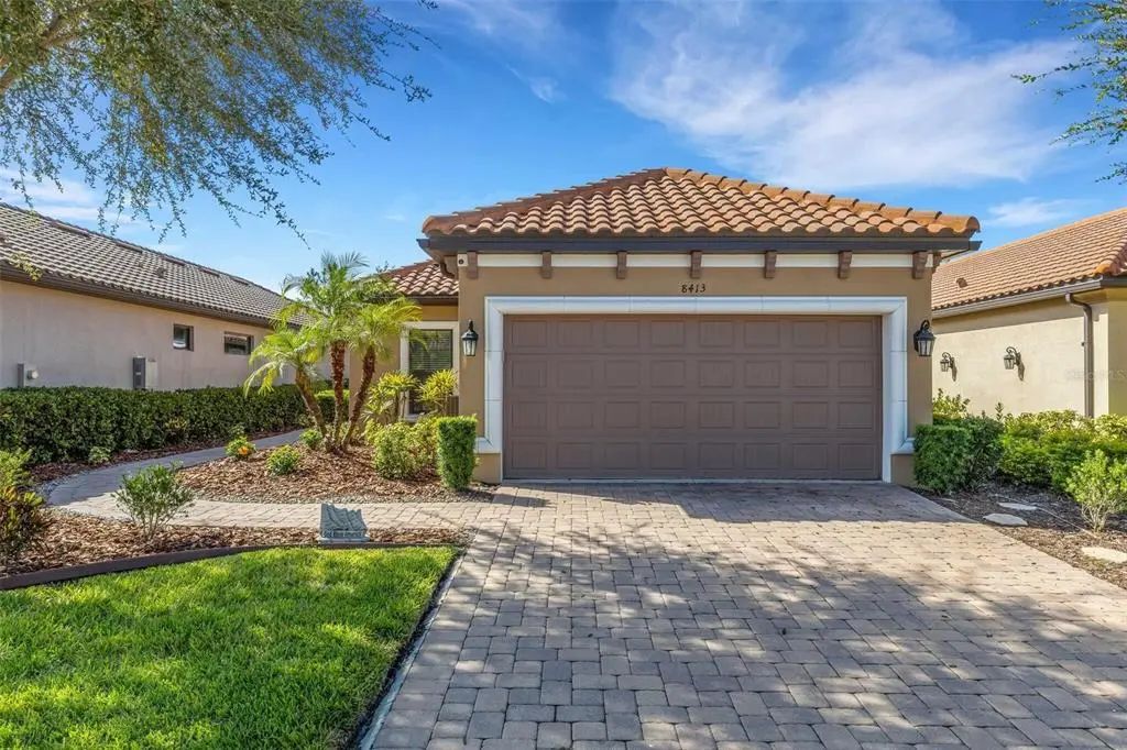 8413 Alberata Vista Drive, TAMPA