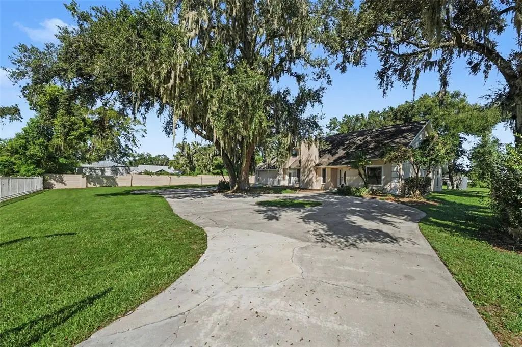 126 Goins Drive, SEFFNER