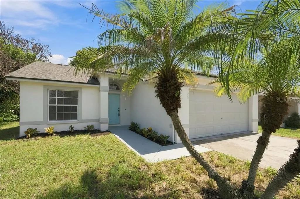 352 Lake Daisy Circle, WINTER HAVEN