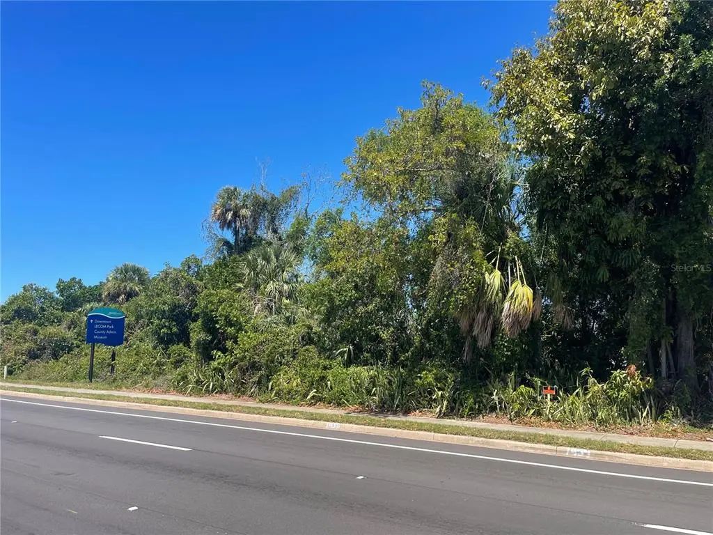 1519 Manatee Avenue E, BRADENTON