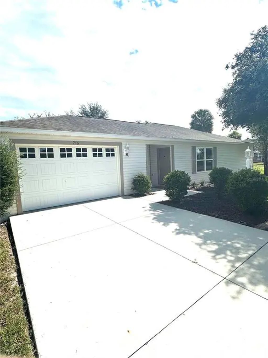 716 Truman Avenue, LADY LAKE