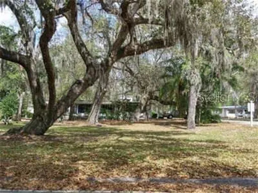 101 Oak Boulevard, WILDWOOD