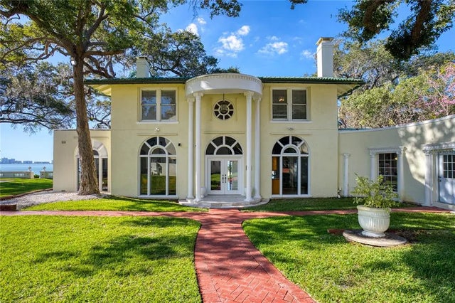 800 Druid Road S, CLEARWATER