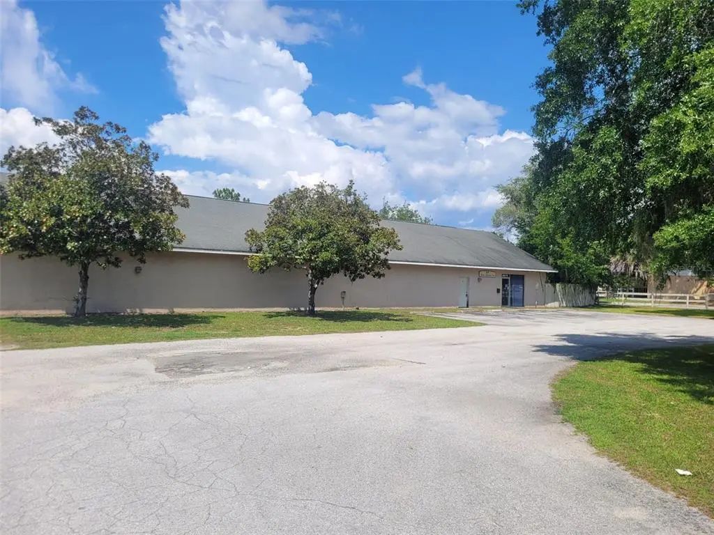 8875 E Highway 25, BELLEVIEW