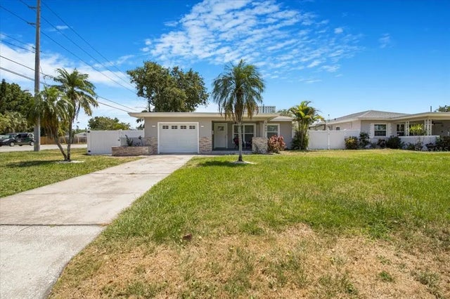 5800 Dartmouth Avenue N, ST PETERSBURG
