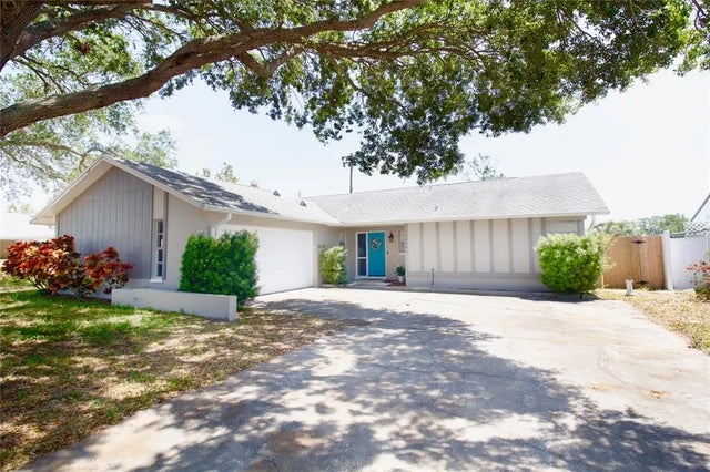 10035 82nd Street, SEMINOLE