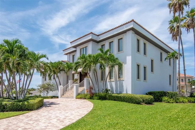 3340 Hibiscus Drive W, BELLEAIR BEACH