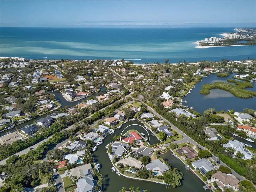 910 Siesta Key Place, SARASOTA
