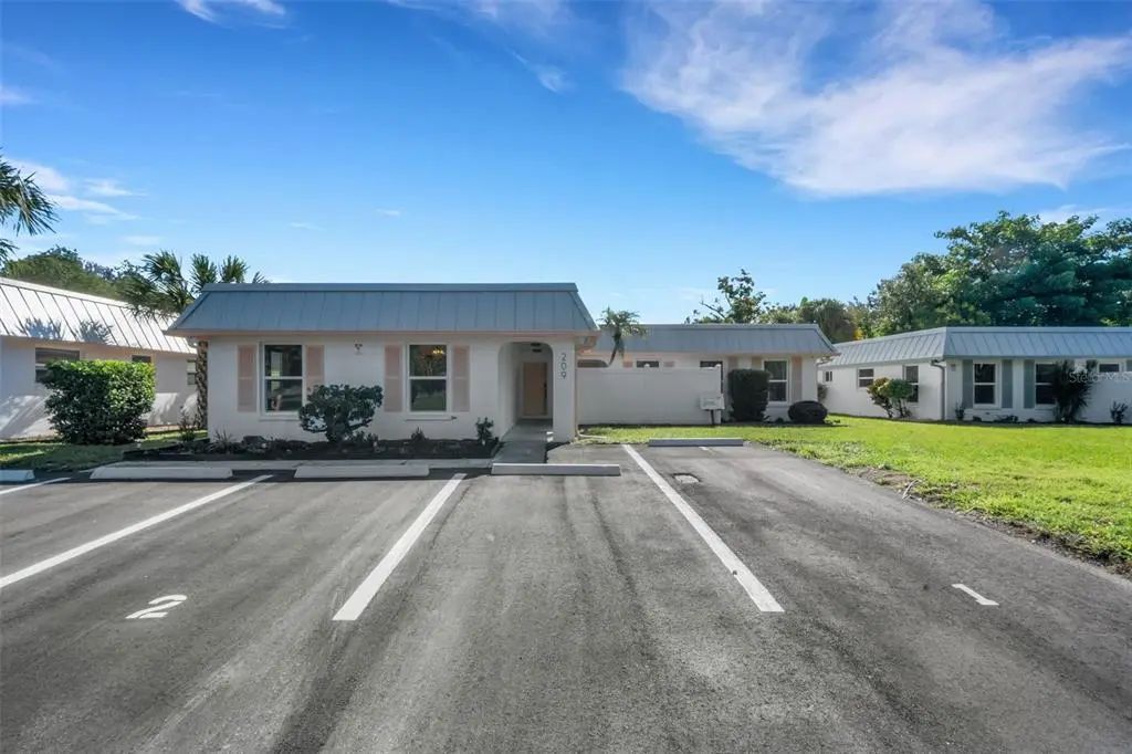 209 Bel Forest Drive 1, BELLEAIR BLUFFS