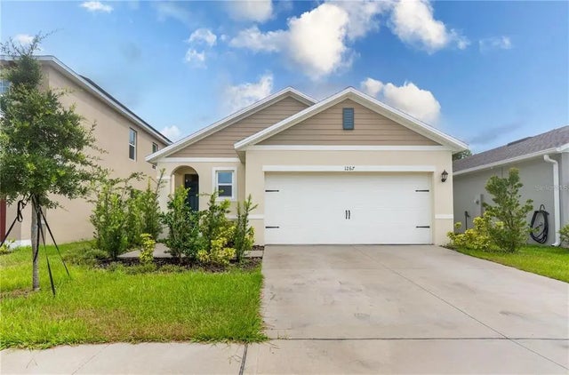 1267 Berry Lane, DAVENPORT