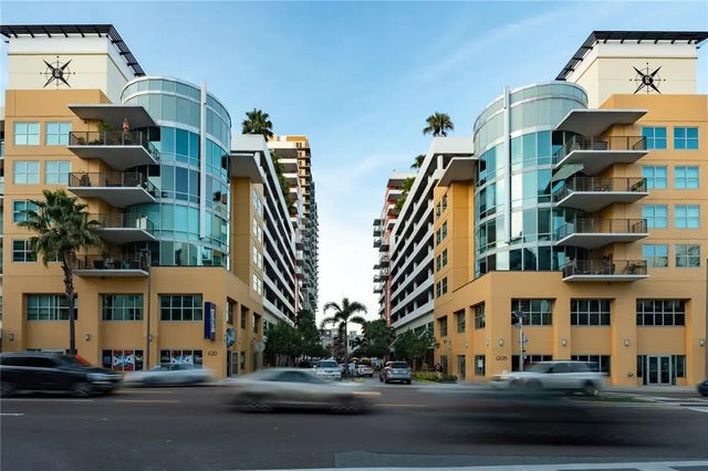1208 E Kennedy Boulevard 419, TAMPA