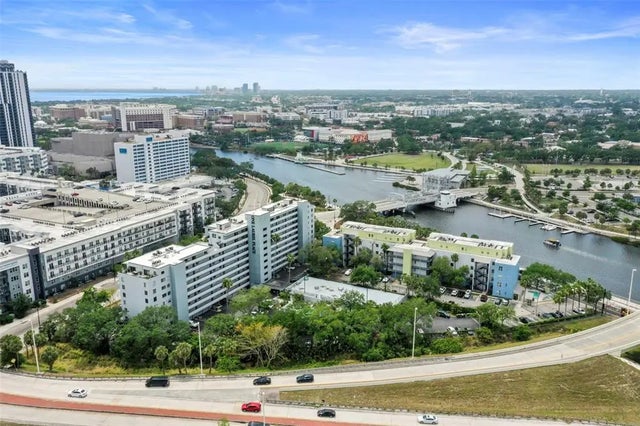 201 W Laurel Street 307, TAMPA