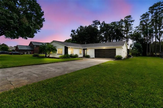 210 Lake Hobbs Road, LUTZ