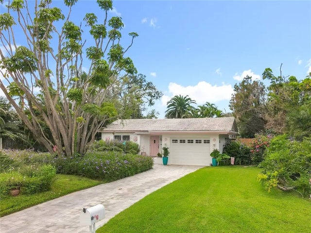 37 Dolphin Drive A, TREASURE ISLAND