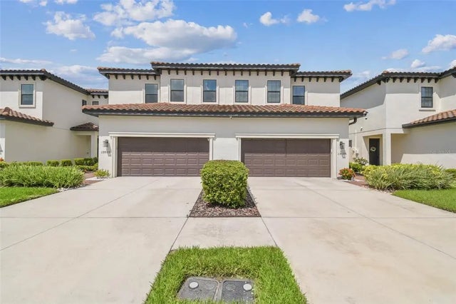 13032 Sanctuary Village Lane, TAMPA