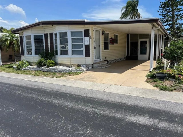 45 Royal Palm Circle, LARGO