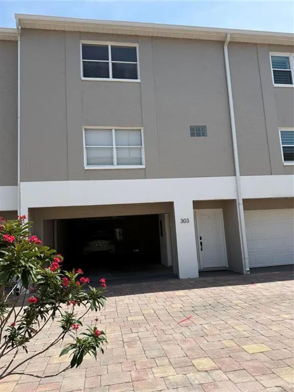 1117 Pinellas Bayway S 303, TIERRA VERDE
