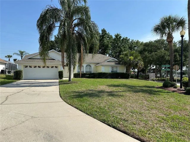 5604 Loma Vista Drive W, DAVENPORT