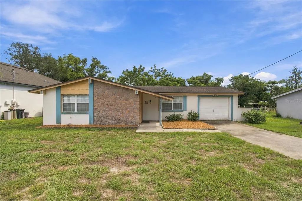 1110 E Boyer Street, TARPON SPRINGS