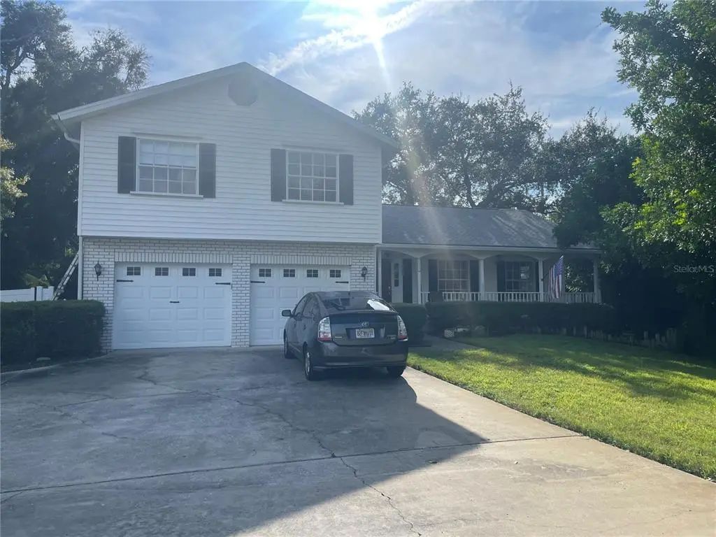 1304 Treetop Drive, PALM HARBOR
