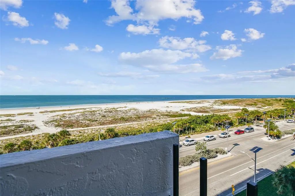 101 Benjamin Franklin Drive 61, SARASOTA