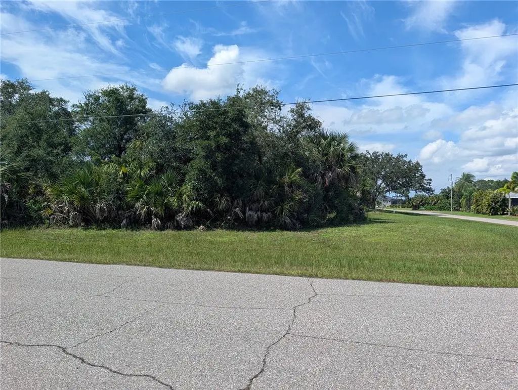 146 Haddock Drive, ROTONDA WEST