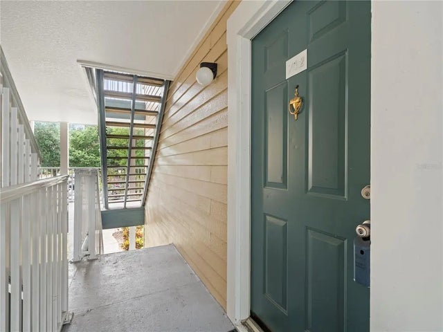 10028 Strafford Oak Court 712, TAMPA