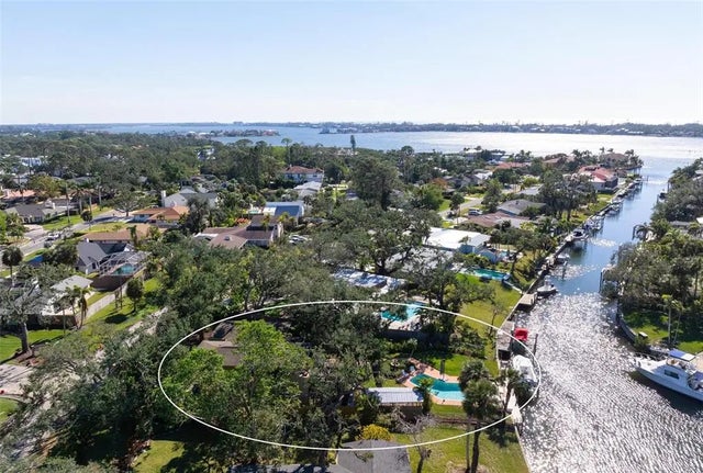 1827 Baywood Drive, SARASOTA