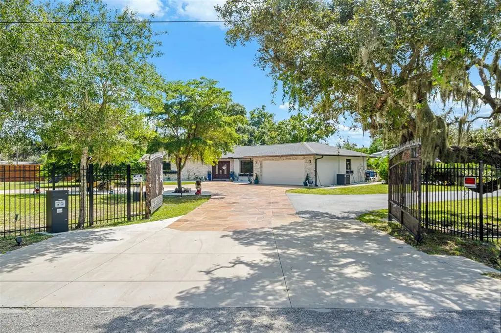 2660 57th Street, SARASOTA