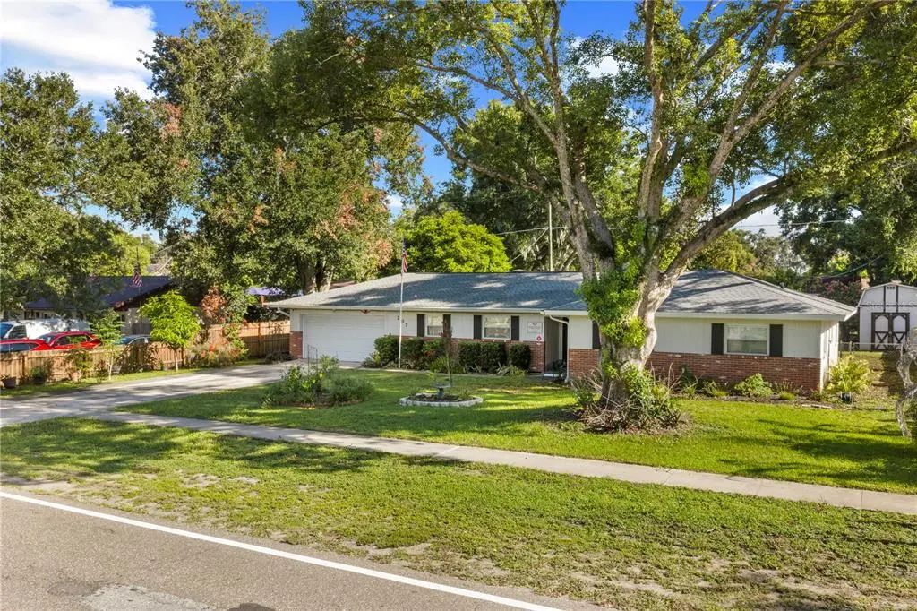 207 W Wheeler Road, SEFFNER
