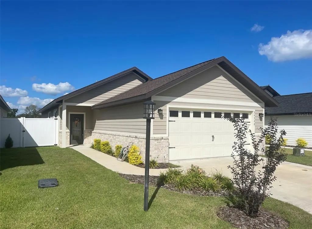 24328 Sw 17th Lane, NEWBERRY