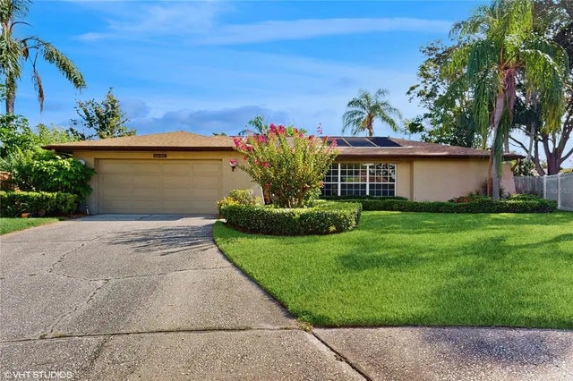 2670 Red Oak Court, CLEARWATER