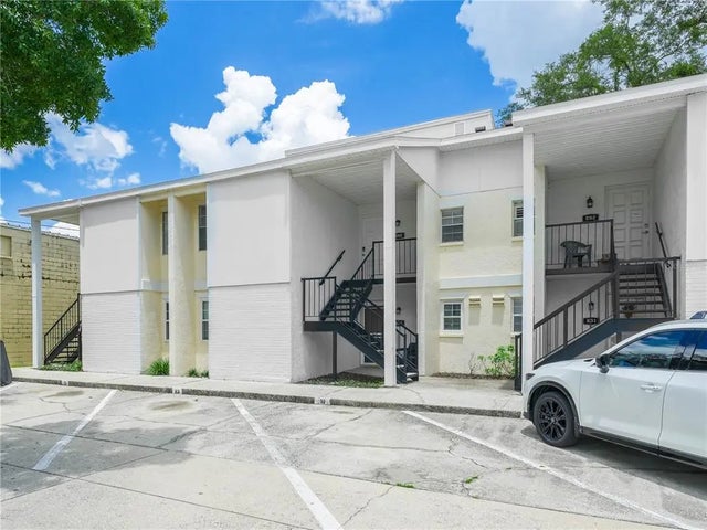 3811 N Oak Drive E62, TAMPA