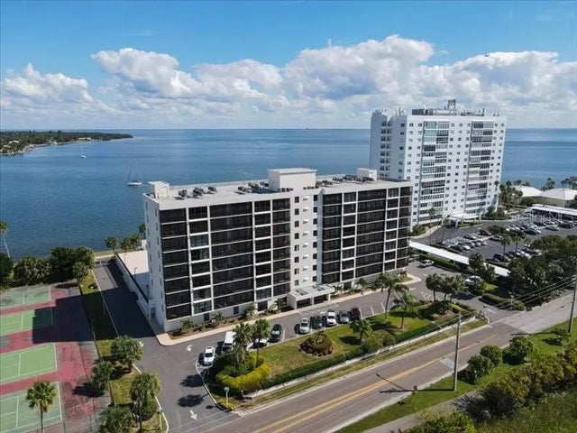 7100 Sunshine Skyway Lane S 706, ST PETERSBURG
