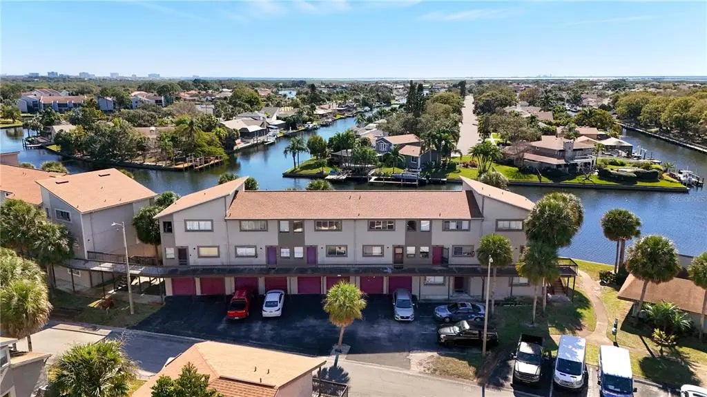 6315 Newtown Circle 15b3, TAMPA