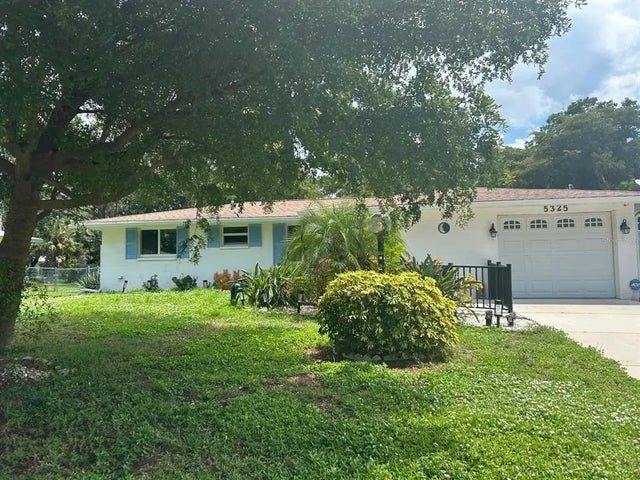 5325 Murdock Avenue, SARASOTA