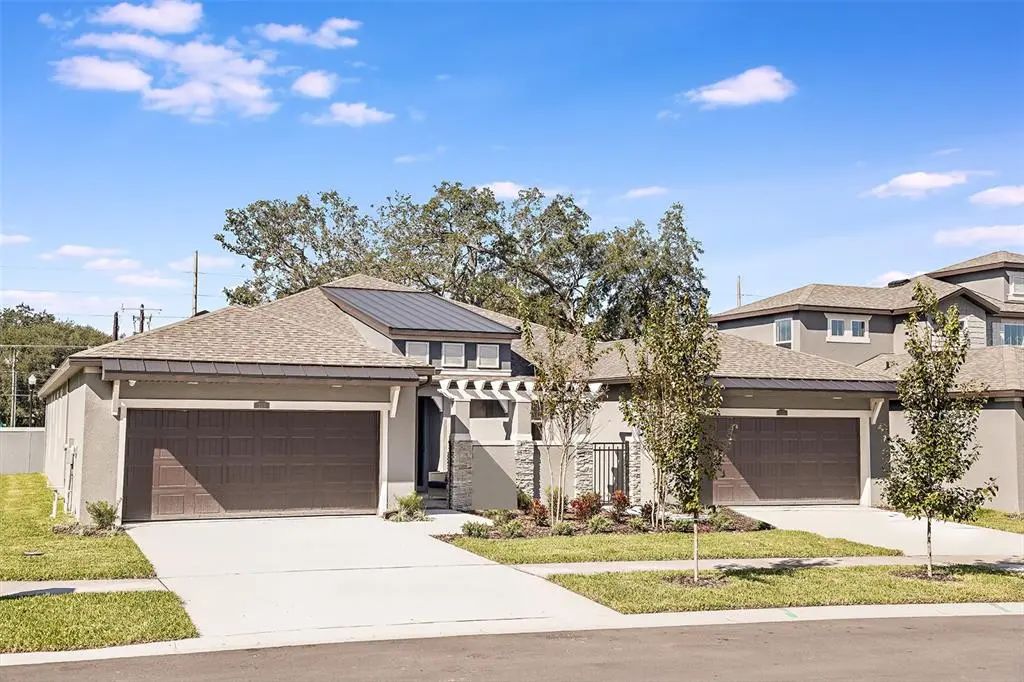 353 Villa Corte Drive, LUTZ
